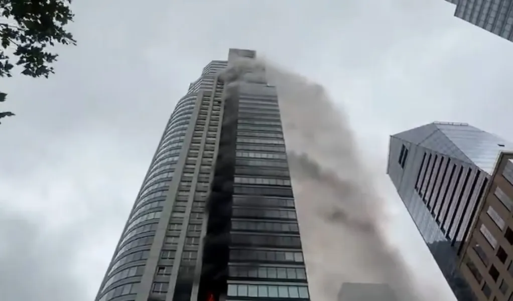incendio en una torre de Puerto Madero