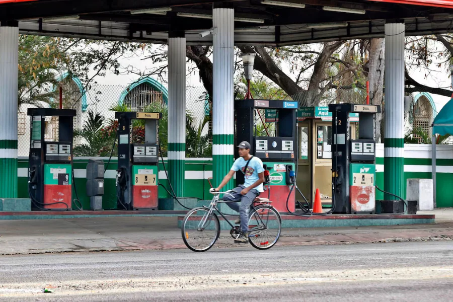Estación de servicio en La Habana
