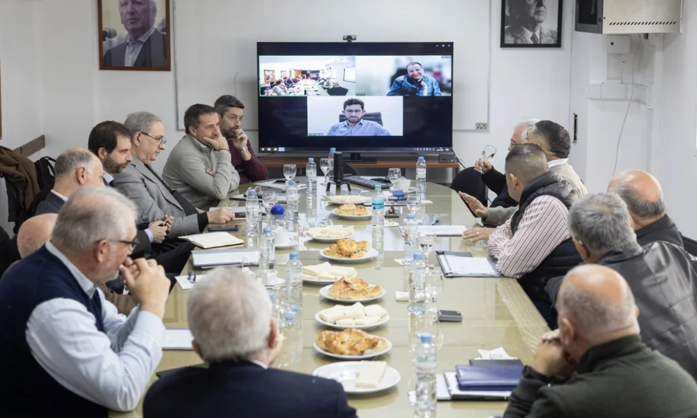Empresarios y sindicalistas de la UOM