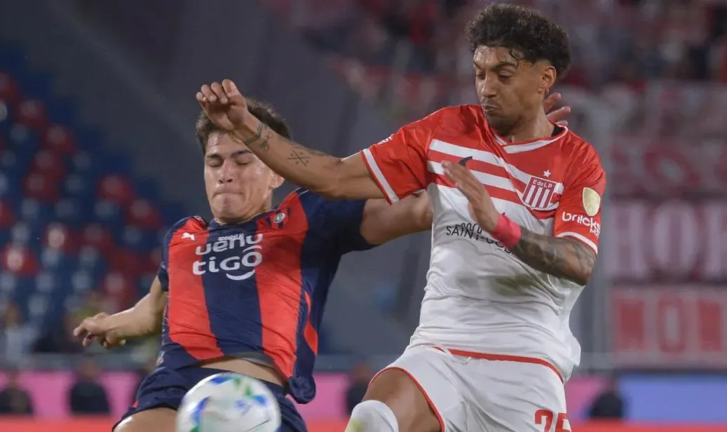Estudiantes le ganó a Cerro Porteño por la mínima en Paraguay con un gol de Ascacibar