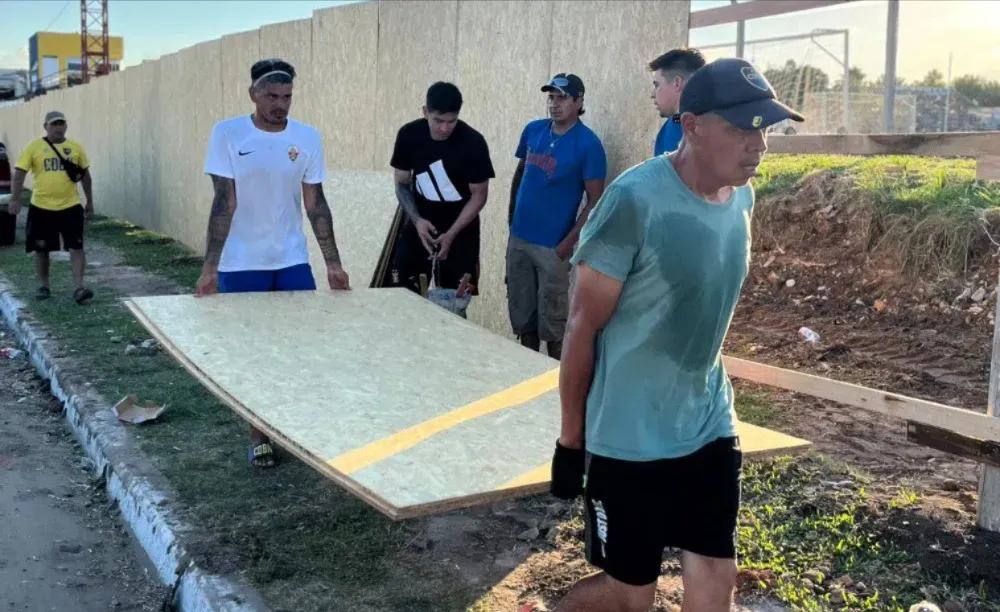 Gustavo Bou cambió los flashes por el barrio