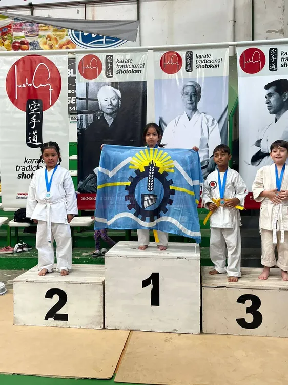 Karatecas de El Hoyo clasificaron al Mundial de Egipto 2026