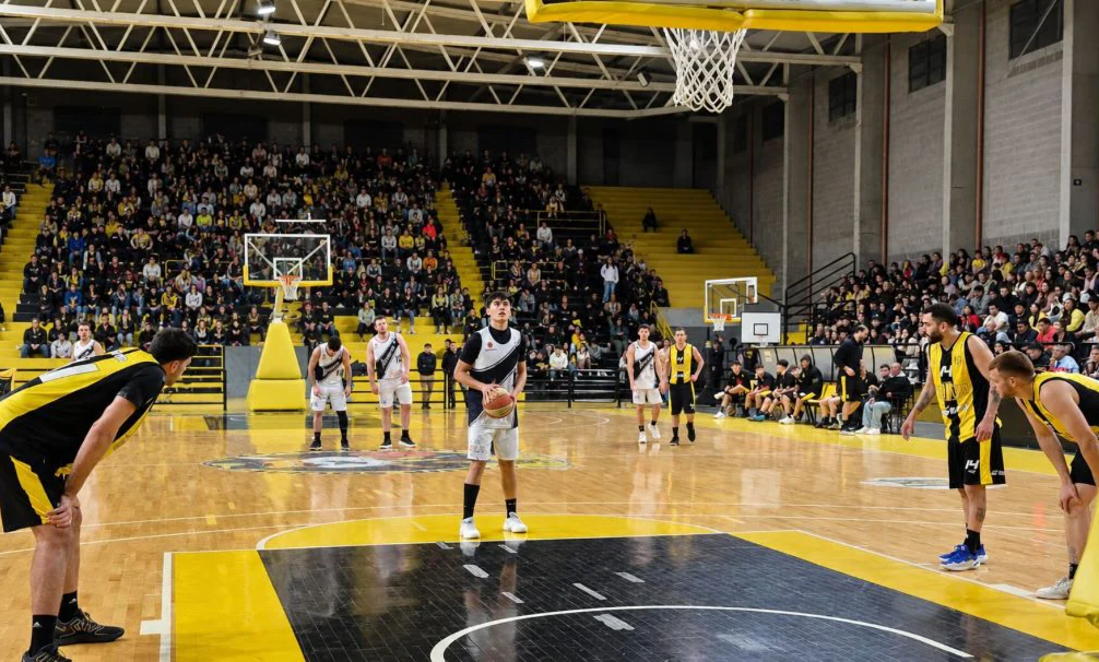 La Banda se quedó con el clásico ante Deportivo Madryn por apenas dos puntos.