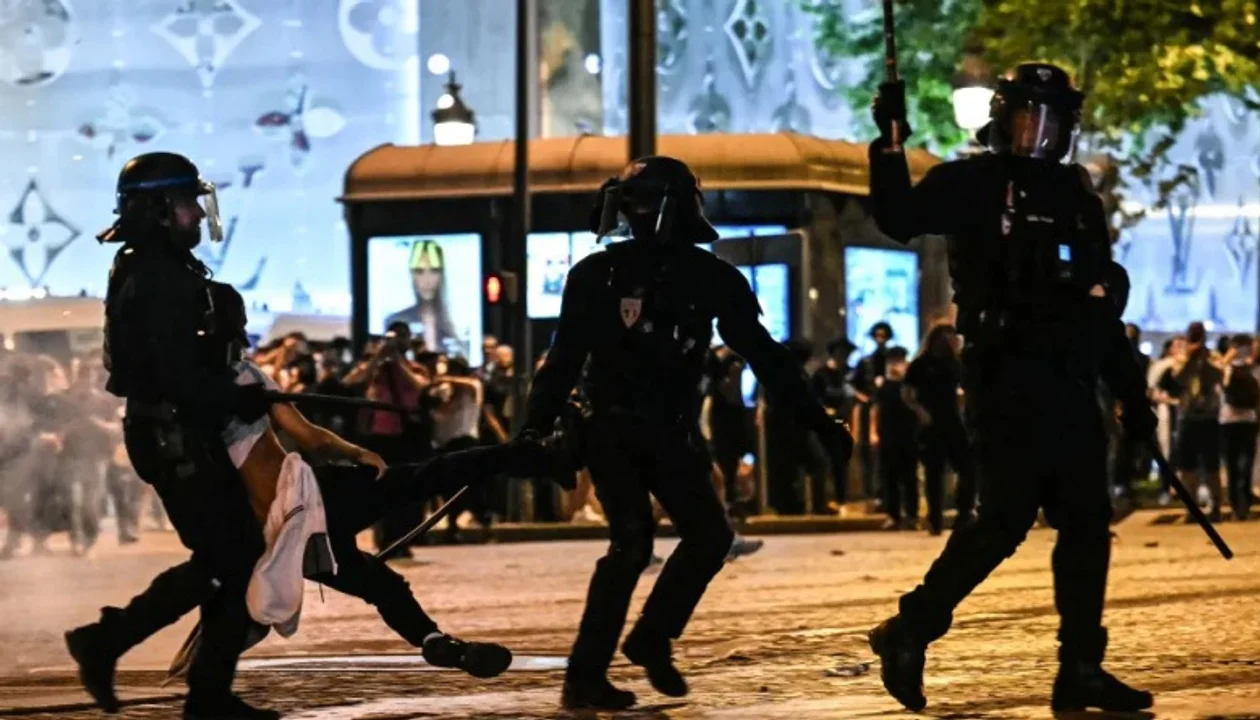 Detenciones en París