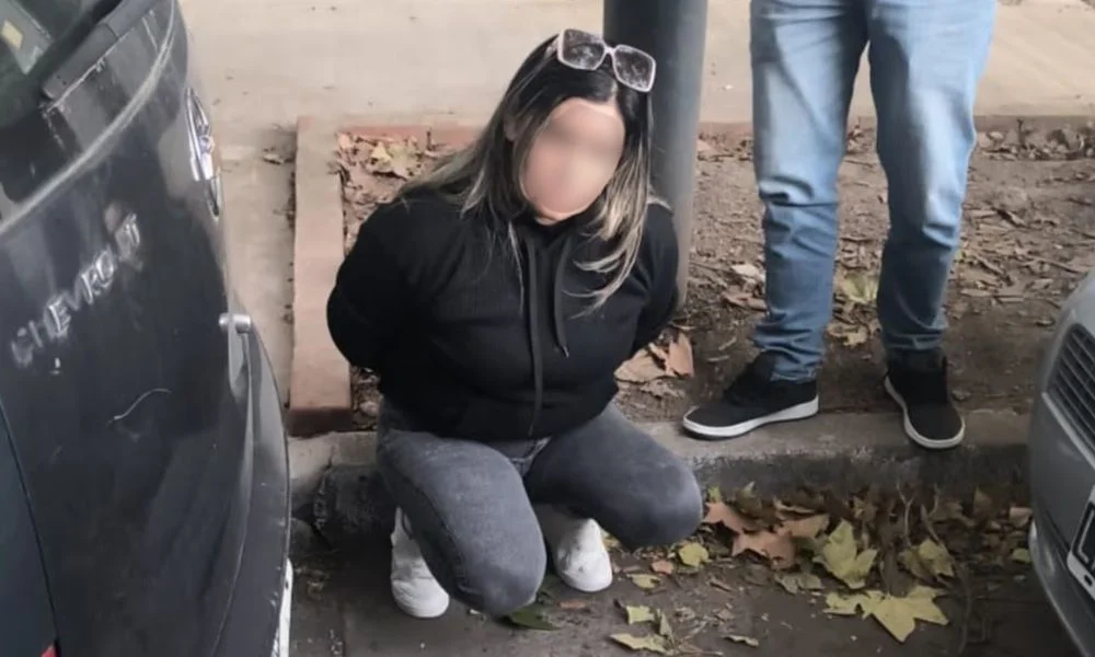 Detienen a falsa médica que atendía con matrícula robada. Foto TN