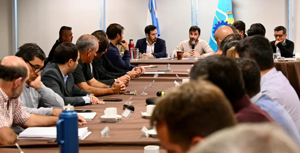 Ignacio Torres y Facundo Ball sobre situación económica Chubut 2