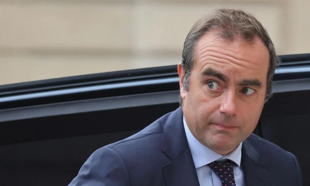 Sèbastien Lecornu. Foto: AFP - LUDOVIC MARIN / France 24