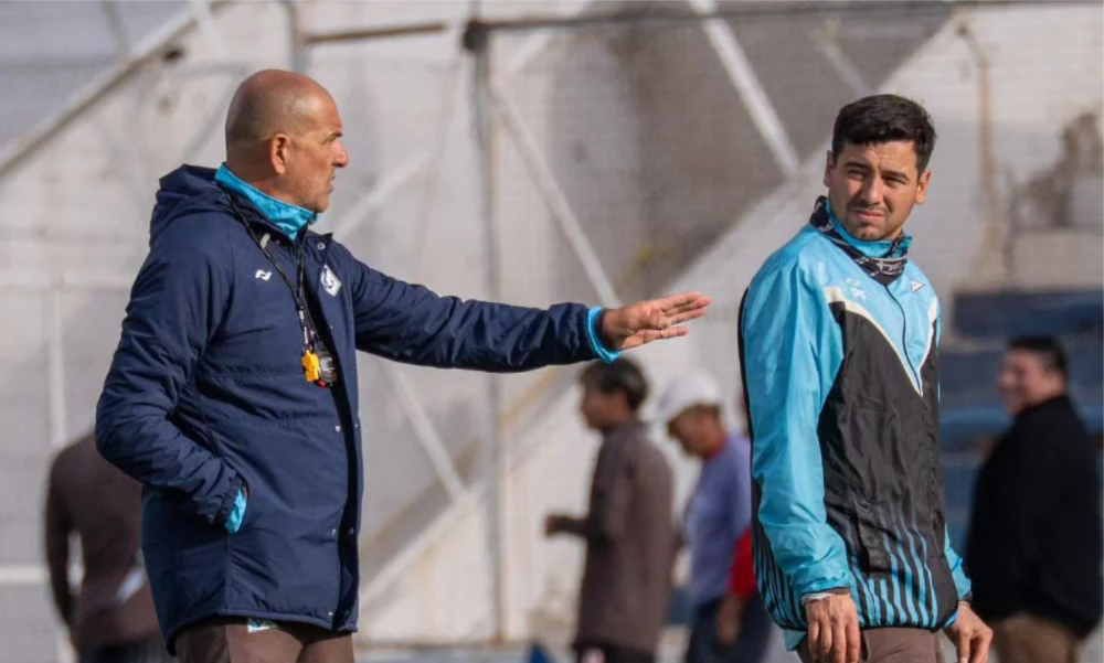 La Banda visita este domingo a Santamarina en Tandil.