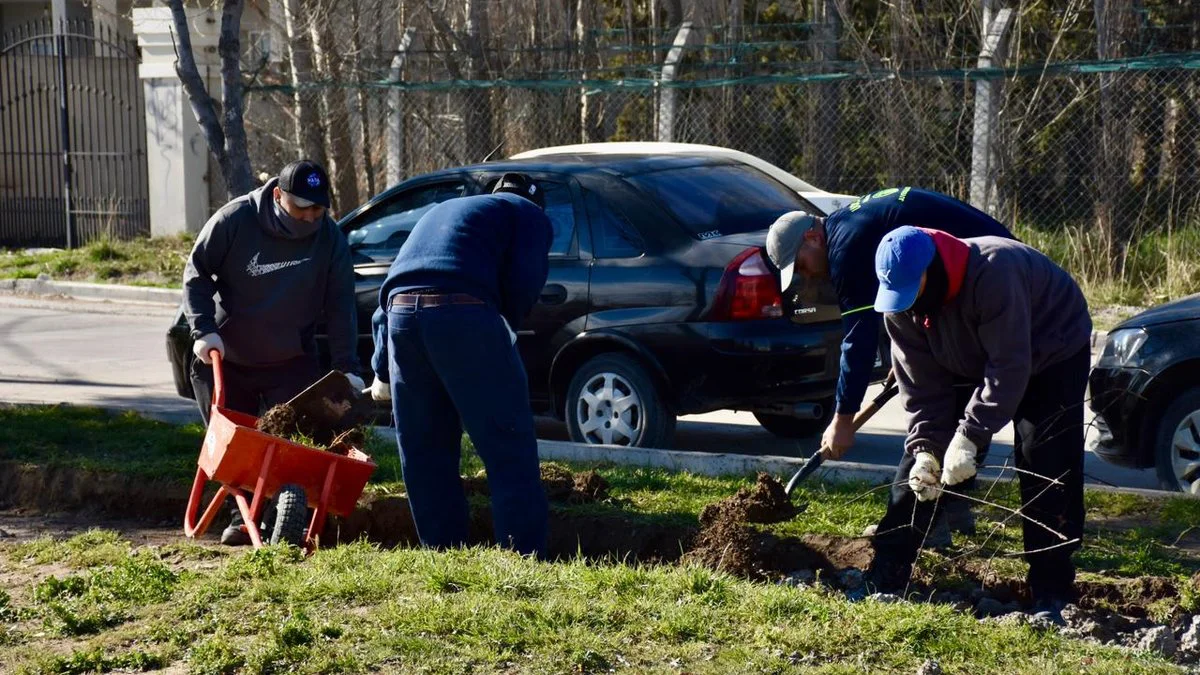 Trabajos en la senda de calle Murga
