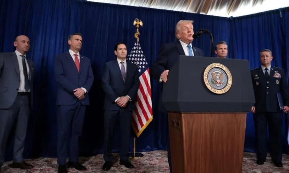 Conferencia de prensa de Donald Trump. Foto @agusantonetti