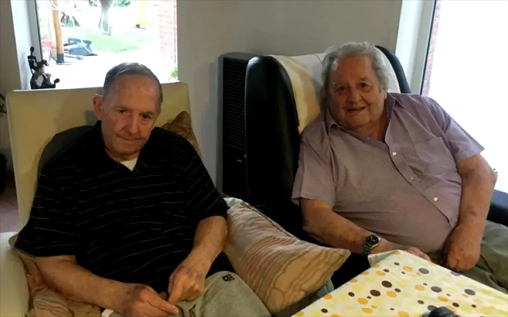 Junto a su hermano gemelo Irving, formó una dupla recordada por todos