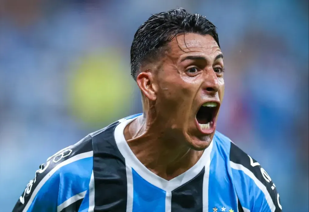 La Academia ya apura la llegada del ex Boca Cristian Pavón