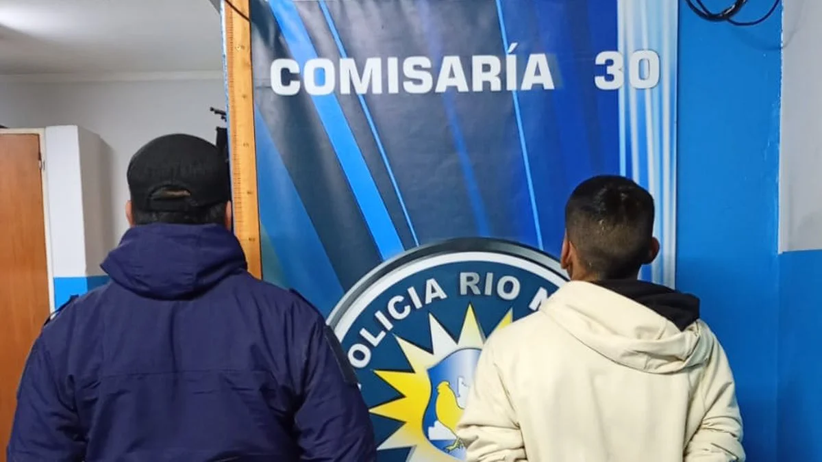 Joven detenido por desobediencia judicial