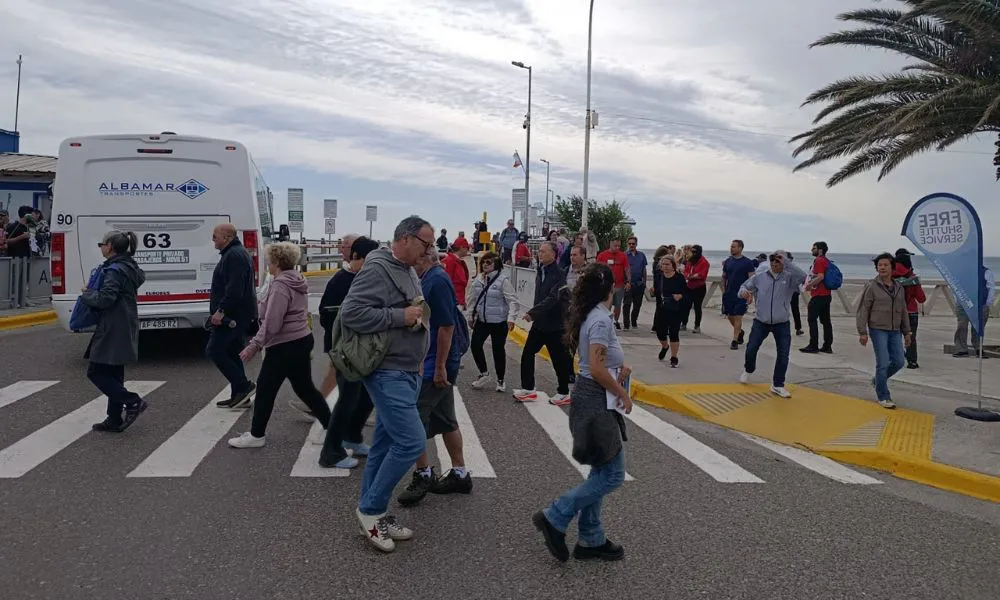 Turistas de cruceros en Puerto Madryn 11
