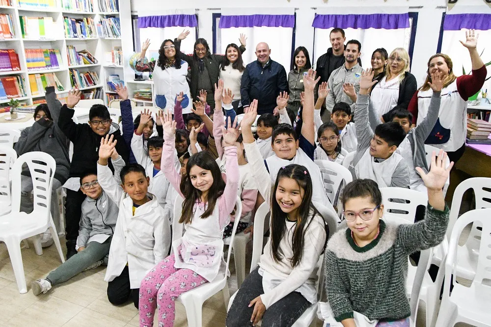 Los chicos de Madryn reciben a las ballenas