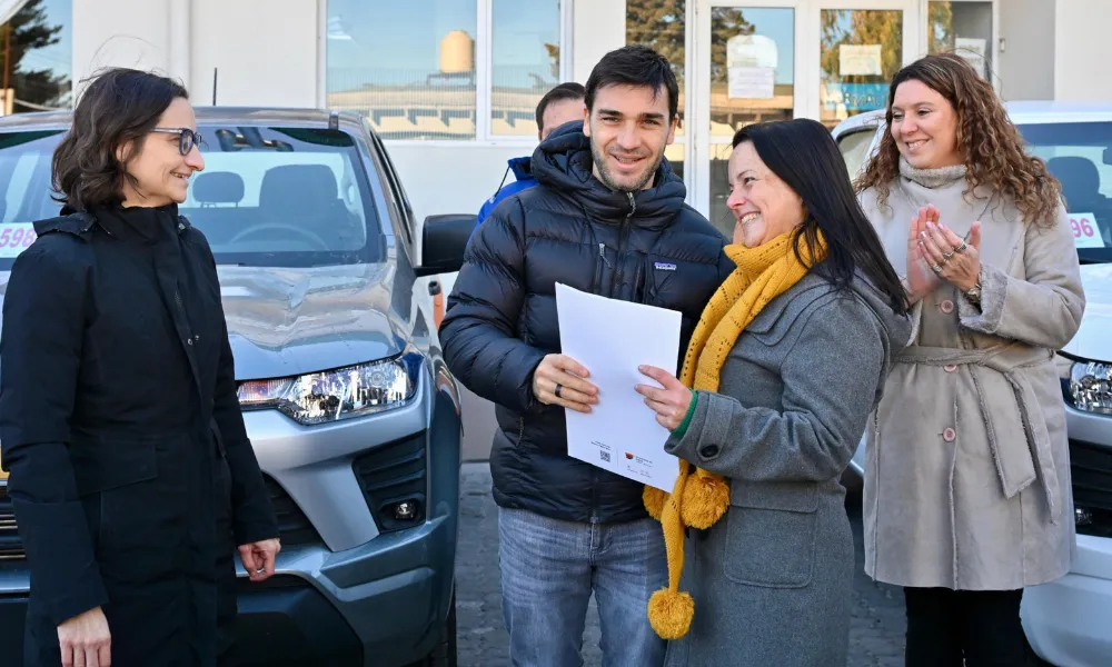 Entrega de camionetas 4x4
