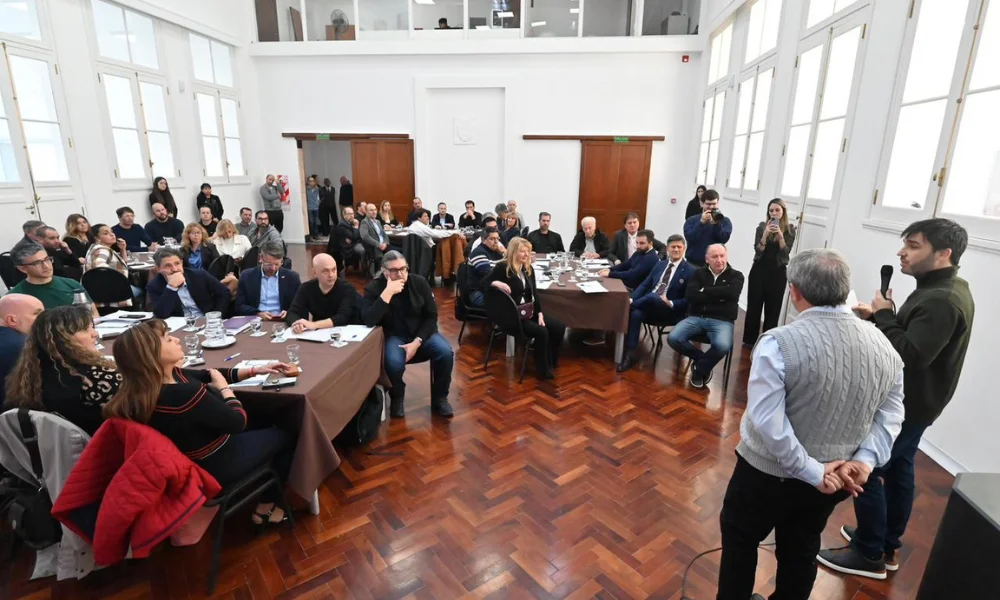 Reunión entre el gobernador y la Fech