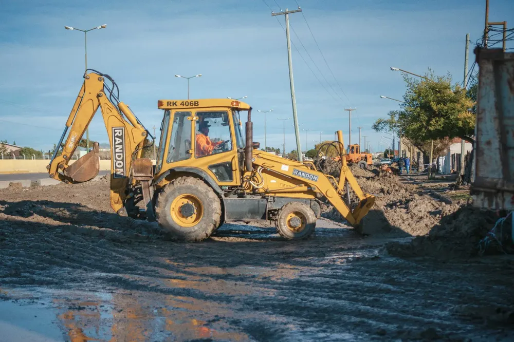 La Municipalidad avanza con la readecuación de calles en Rawson