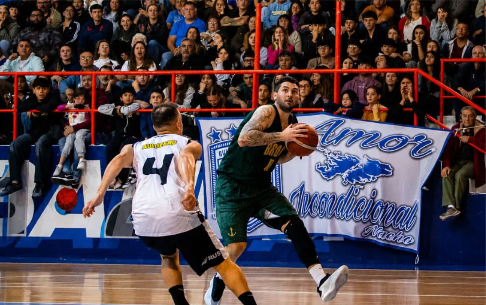 Guillermo Brown y Deportivo Madryn. Foto @shot.by.iri.