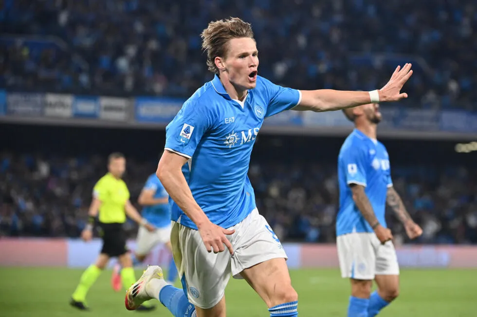 El Napoli se corona campeón del fútbol italiano por cuarta vez en su historia.