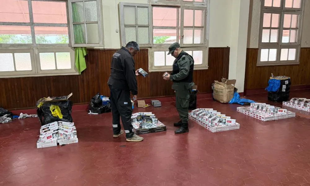 Hallan cigarrillos de contrabando