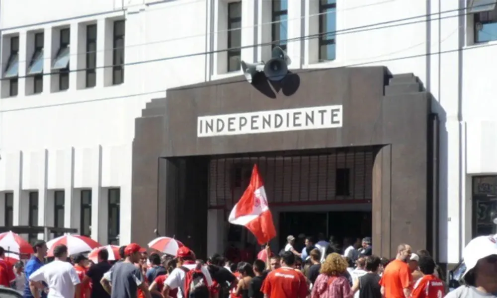 Hinchas autoconvocados