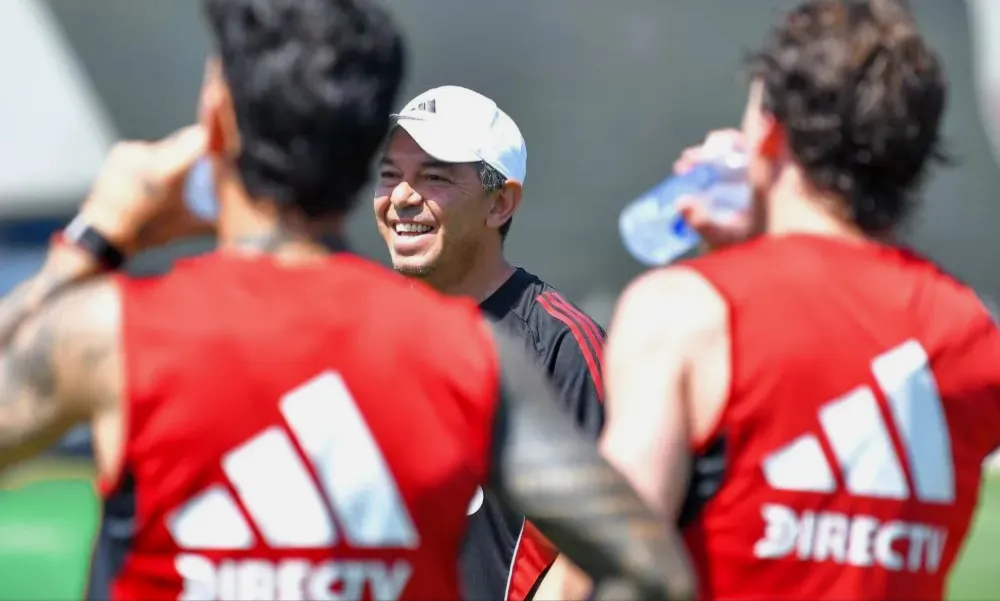 El equipo de Gallardo planea medirse ante Nacional y Peñarol