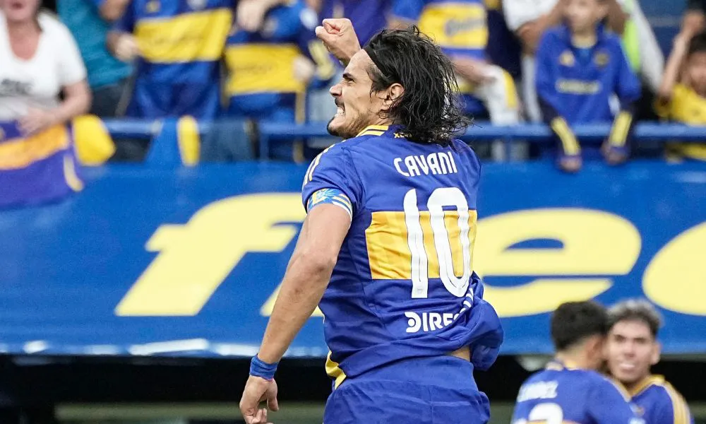 Cavani celebra el gol ante Defensa y Justicia