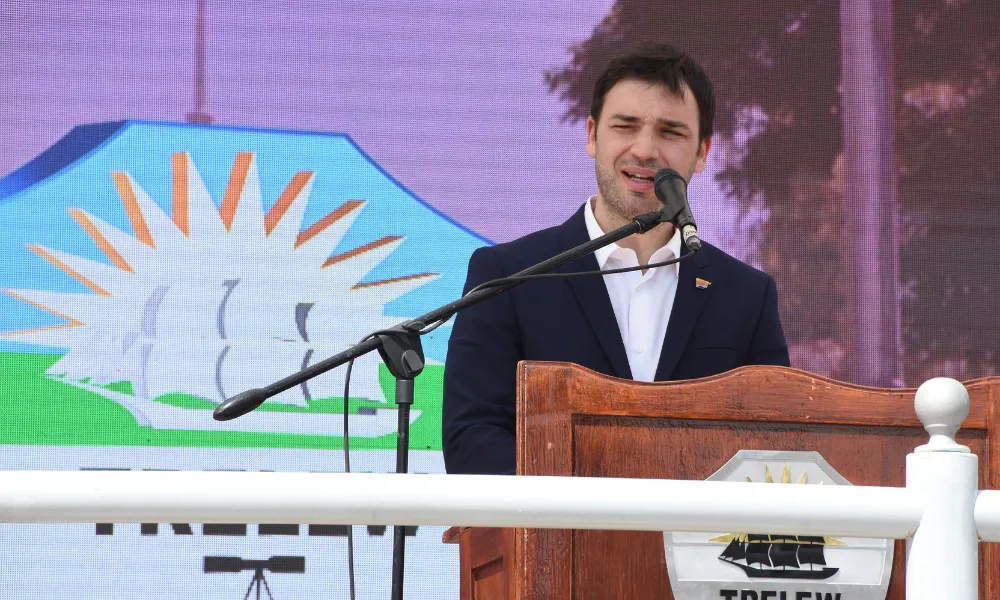 Ignacio Torres en el aniversario de Trelew (Foto Diario Jornada)