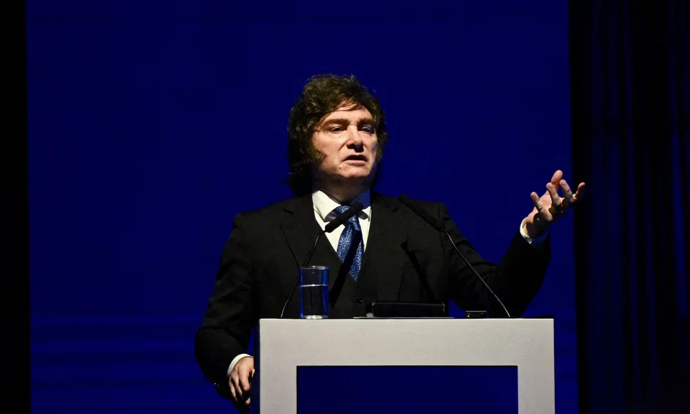 Frente a un auditorio cargado de figuras del sector privado, el presidente argentino volvió a defender el rumbo económico de su gobierno.