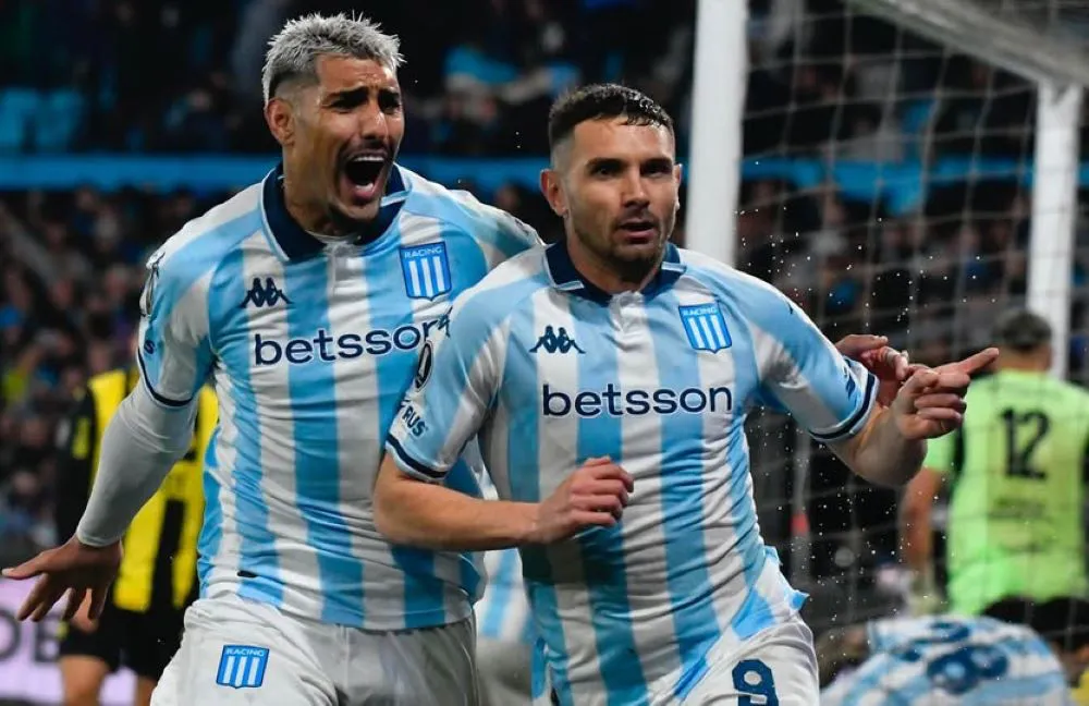 La Academia revirtió la serie ante Peñarol con un agónico 3-1 en Avellaneda.
