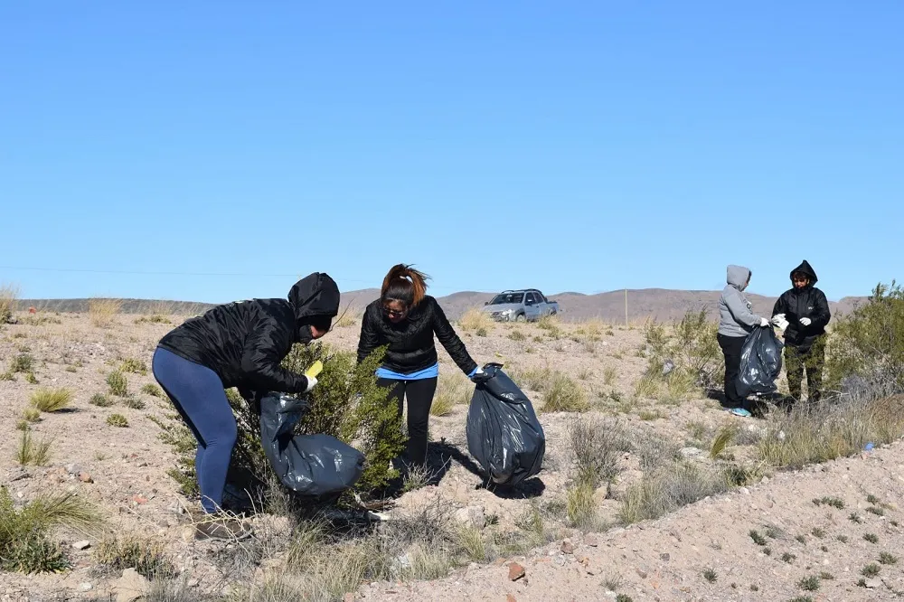 limpieza ruta sierra grande  2_11zon