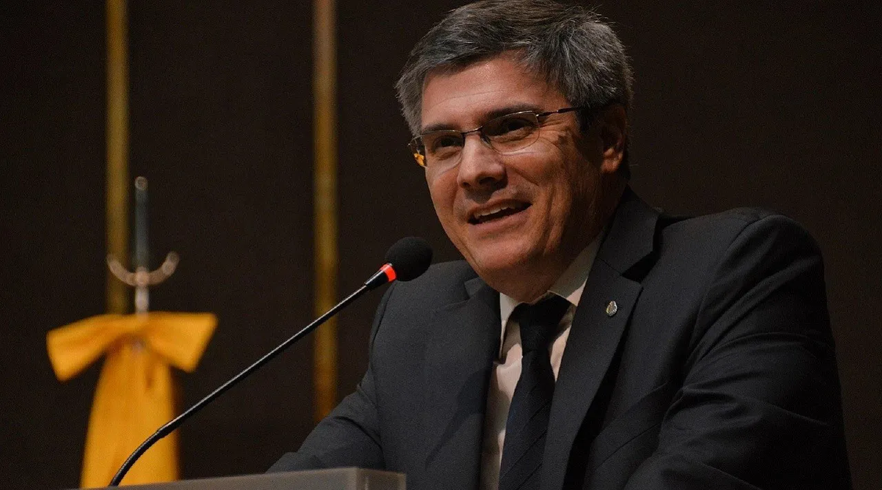 cesar carman tres