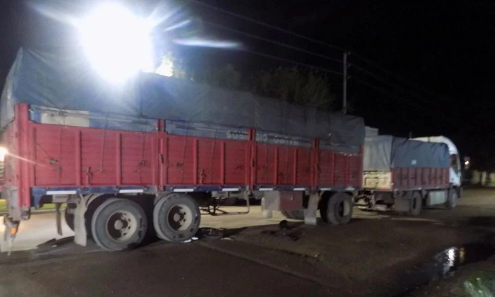 Murió motociclista en choque con camión