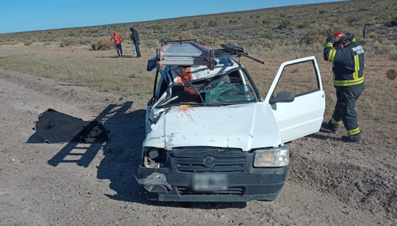 Choque ruta provincial 25 policía Rawson 1