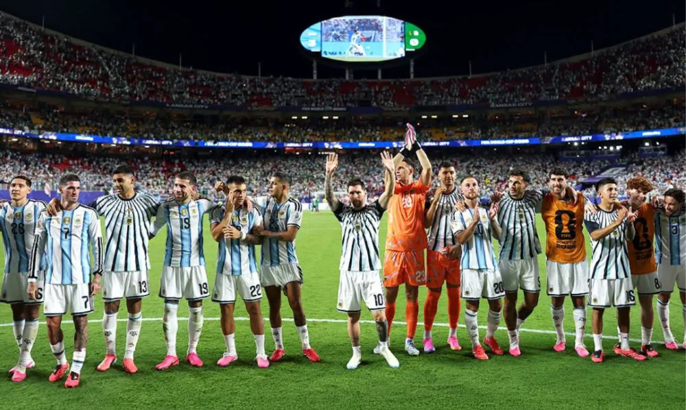 Argentina ya aseguró el primer puesto del Grupo J.