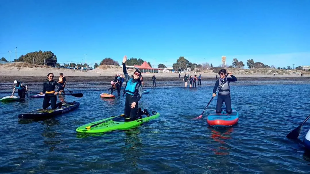 ARRANCÓ LA ACTIVIDAD DE "INDIA PADDEL SURF" EN MADRYN