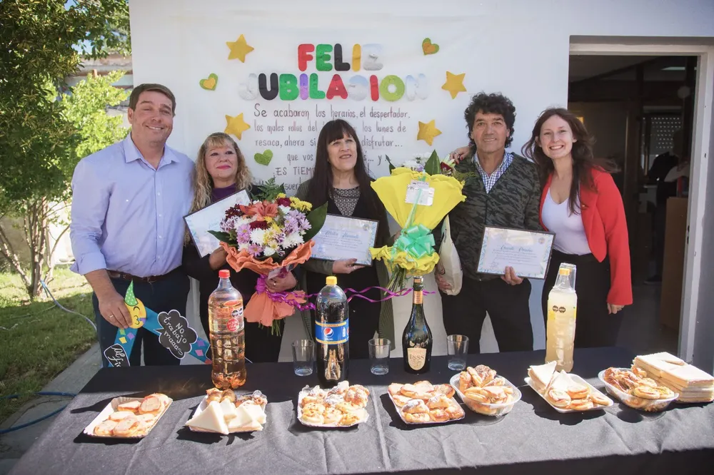 La Municipalidad de Rawson reconoció a empleados que finalizaron su trayecto laboral
