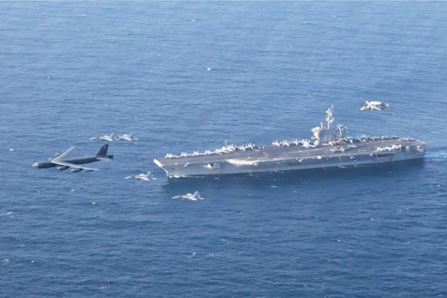 Portaviones en Medio Oriente (1)