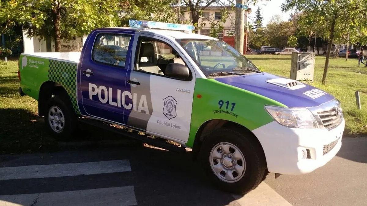 patrullero Buenos Aires camioneta