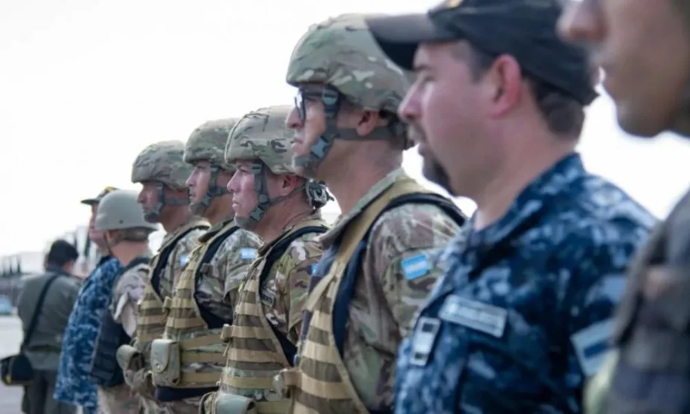 Desde el Ejecutivo no descartan acompañar a Estados Unidos si existe un pedido formal.