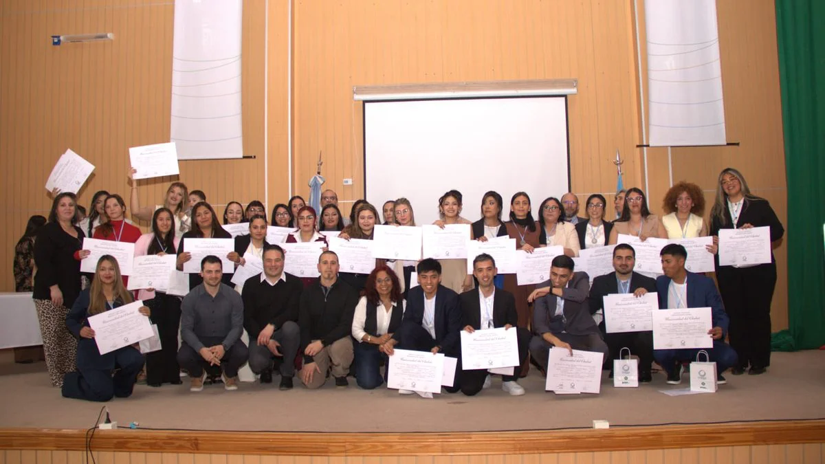 Colación de Grados de UDC en Puerto Madryn