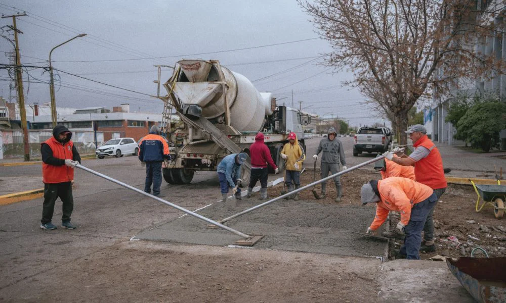 Cierran una esquina clave del centro de Rawson