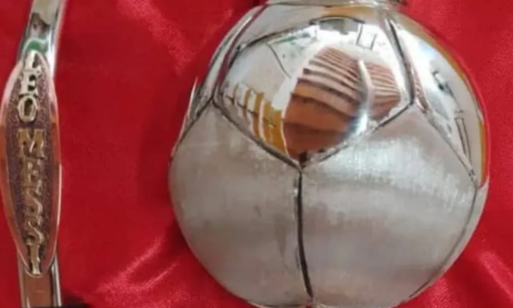 detalle del mate de Messi