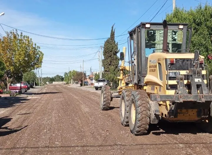 Limpieza y relleno calles de Trelew 1
