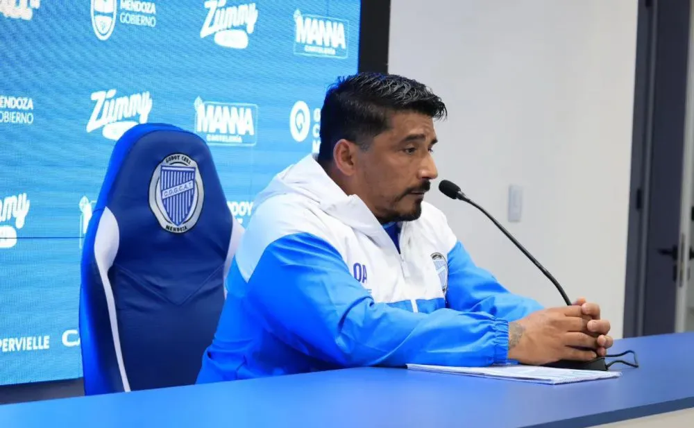 Omar Asad fue presentado oficialmente como nuevo director técnico de Godoy Cruz