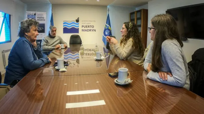 Firma del convenio entre la APPM y Juntos podemos