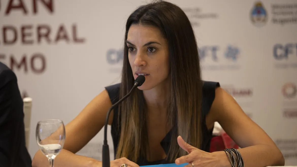 Yanina Martínez