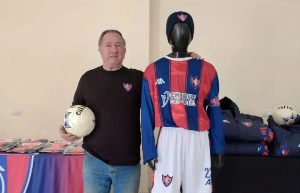 Alianza Fontana Oeste dio a conocer su nueva camiseta