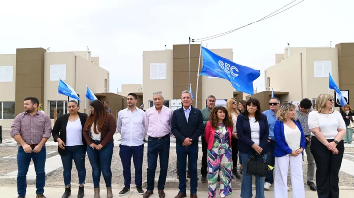 Acto de entrega de viviendas